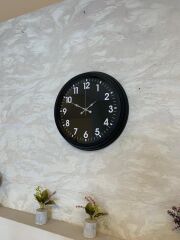 Zentime 40 Cm Siyah Şık Duvar Saati