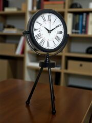 Zentime Siyah Zarif Üç Ayaklı Masa Saati