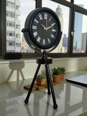 Zentime Siyah Zarif Üç Ayaklı Masa Saati