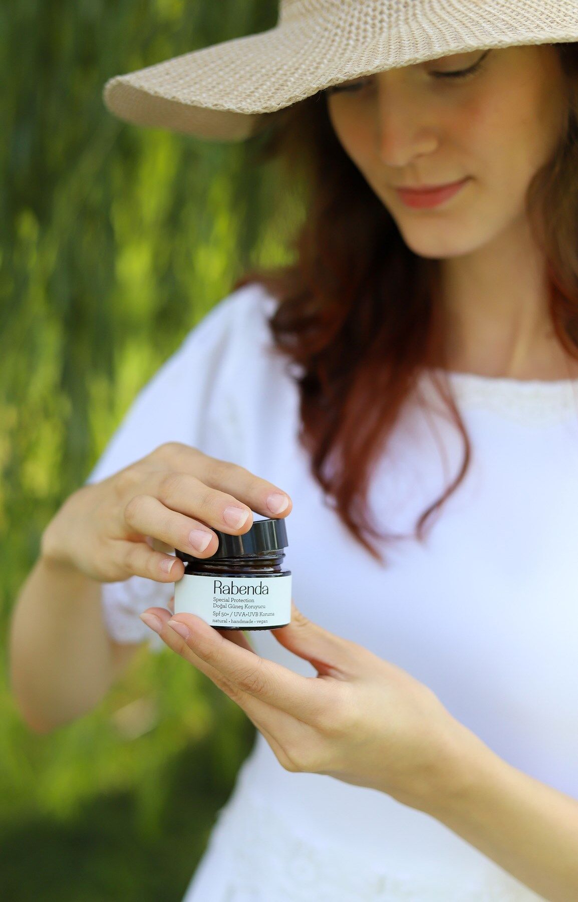 Special Protection Doğal Güneş Kremi 50+ Leke Karşıtı