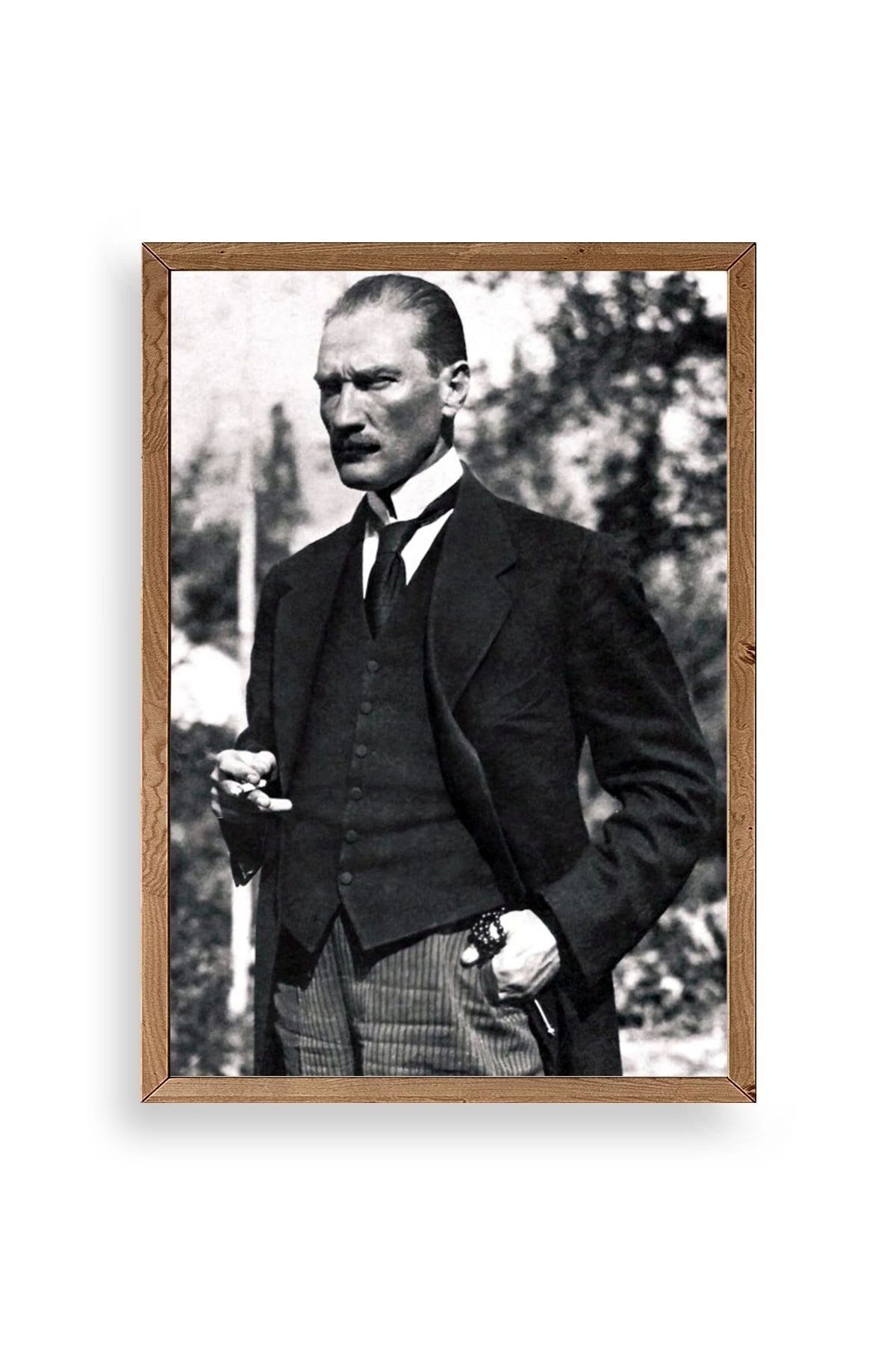 Atatürk Ahşap Çerçeveli Tablo 23 x 30