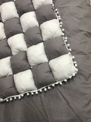 GRİ-BEYAZ 40 YAMA BEBEK YORGANI , BEBEK MİNDERİ