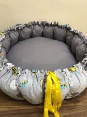 GRİ-AYICIK DESENLİ BEBEK YATAĞI , OYUN MİNDERİ