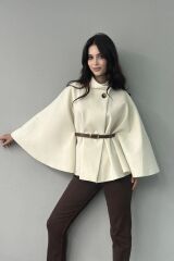 HAKİM YAKA KEMER DETAYLI KAŞE PANÇO