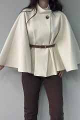 HAKİM YAKA KEMER DETAYLI KAŞE PANÇO