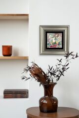 Kadın Çerçeveli Taş Tablo 20 cm